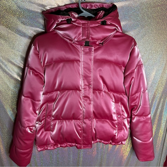 Forever 21 Rose Pink Fuchsia Metallic Quilted Puffer Crop Jacket Coat - Picture 12 of 13